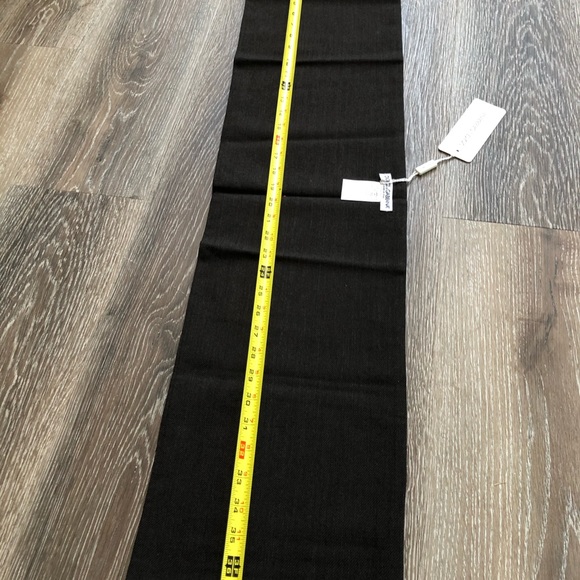 Dolce & Gabanna Virgin Wool Scarf - Picture 4 of 6